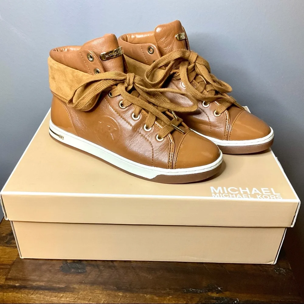 MICHAEL KORS High-top Sneakers with Suede Accent - Picture 4 of 8